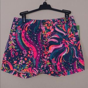 Lilly Pulitzer Willis Stretch Shorts- Beach Loot